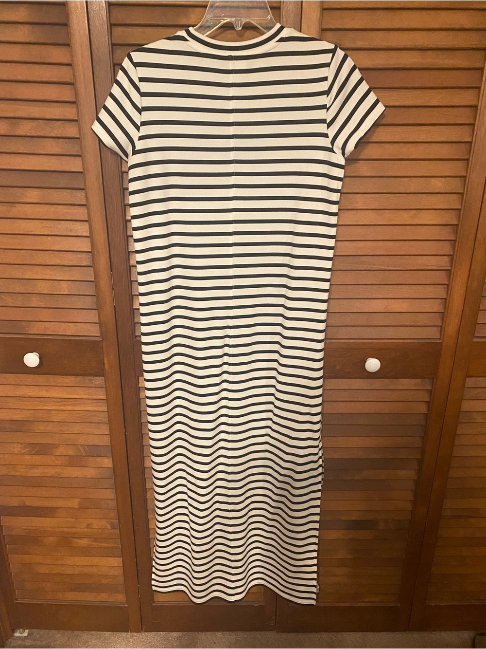 SPANX Air Essentials Black Striped Short Sleeved Maxi Dress Size Small - Picture 2 of 6